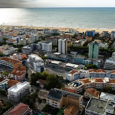 Warm And Bright In Near The Sea * Bibione