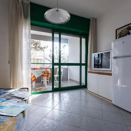 Warm And Bright In Near The Sea *